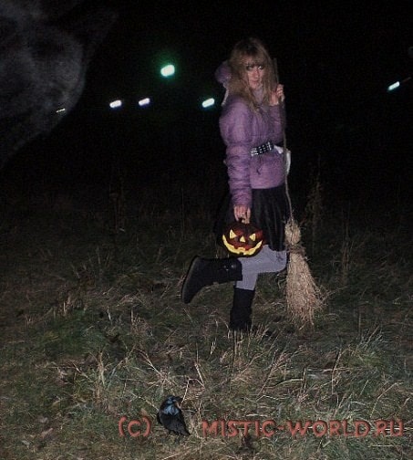 ведьма на Хэллоуин