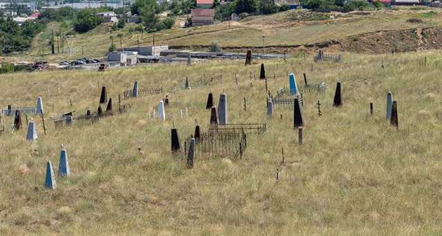 заброшенное кладбище